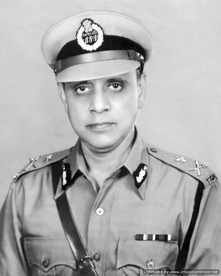 Shri Vijay Karan, IPS